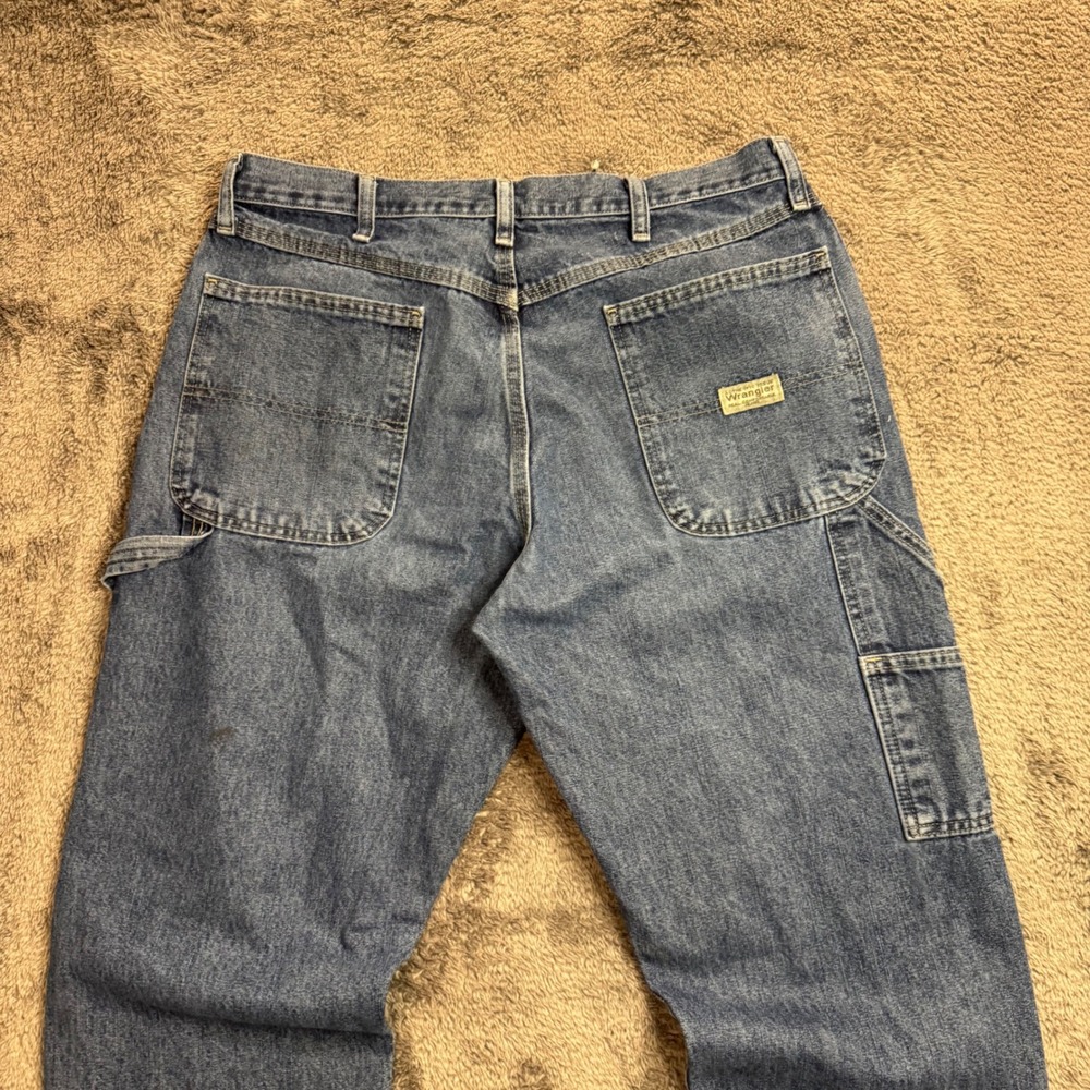 Wrangler Mens Carpenter Jeans 34x30 Medium Wash Denim Utility Work Pants 94LSWDV - Picture 3 of 8